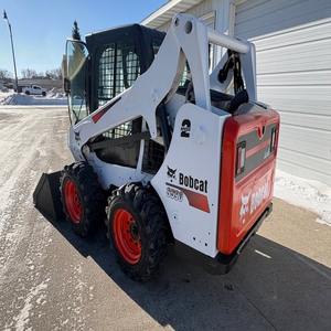 Compre Cargadoras Compactas Nuevas y Usadas de Primera Calidad en Buen Estado y Funcionando a Precios Accesibles - Product Image 1