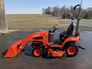 Top Mini Kubota BX23S 4WD Tractor para agricultura Unidad usada con componentes de caja de cambios central KUBOTA Mini 4x4 BX Tractor Loaders - Product Image 5