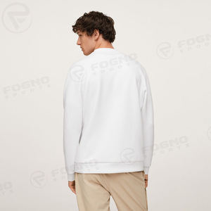 Sudadera blanca personalizada para hombre, corte holgado y relajado, 100% algodón, cuello redondo, con logo personalizado, suave y cómoda. - Product Image 2