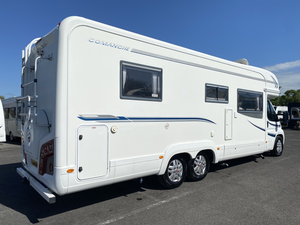 TRAIL FRONTIER COMANCHE 4 LITSAITURES AVEC LIT ÎLE à vendre |   Camping-car à faible kilométrage, moteur de 2999 cm³, à prix avantageux, à vendre - Product Image 4