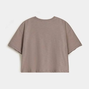 Proveedor Mayorista de Camisetas Lisas Premium para Mujer |   Fabricante de Camisetas Personalizadas de Algodón para Ropa Urbana en Pakistán - Product Image 4