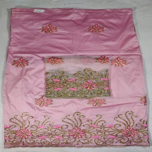 Colección de ropa formal para bodas: Tela de tafetán de seda George nigeriana con pedrería sobre un patrón floral para vestidos de novia. - Product Image 1