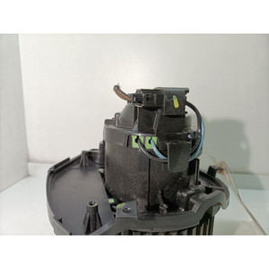 MOTEUR DE VENTILATION DE CABINE DACIA Sandero Série NT2763632712 H4D480 bifuel/gaz 999 (21>) - Product Image 2