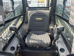 New Hollan L218 Front Loader Mini Skid <b>Steer</b> Loader Core Components Motor Moog Hydraulic <b>Pump</b> 200 Ton Rated Load 75 KW <b>Power</b> - Product Image 5