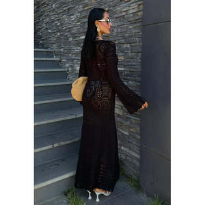 Vestido Elegante Birit 2838 con Detalles Calados, Traje de una Pieza - Product Image 3