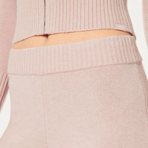 Ensemble survêtement streetwear personnalisé pour femme : pantalon de survêtement et sweat à capuche court taille haute, deux pièces évasées pour femmes - Product Image 6