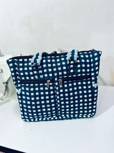 Bolsas de compras de algodón impresas con logotipo personalizado Estilo de moda para promociones y obsequios con bolsa a juego - Product Image 5