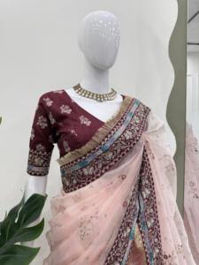 Hermoso sari de diseñador en tela de organza de seda con bordados de hilo y lentejuelas, y blusa en tela de seda mono Benglori con adornos. - Product Image 6