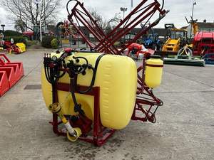 Pulvérisateur à flèche monté sur tracteur électrique, capacité du réservoir de 200 L, 18 buses, montage à 3 points, équipement agricole, garantie de 3 ans, modèle - Product Image 5