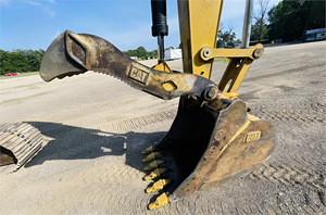 รถขุดตีนตะขาบมือสอง323 2018รถขุด90% สภาพการทำงานที่ยอดเยี่ยม - Product Image 3