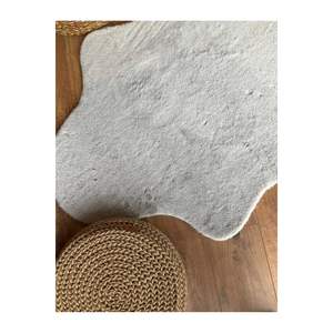 Tapis de cuisine de la série bouffée de tapis en peluche à poils souples asymétriques - Product Image 4