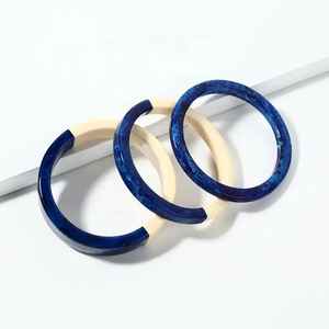 Brazaletes de Resina con Purpurina Personalizados de Alta Demanda para Festivales o Fiestas y Uso Diario Disponibles a Precio de Descuento - Product Image 3