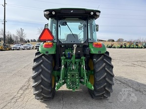 Tracteur à chenilles JOHHN DEEERE 5120M 2024, 160 CV avec moteur et pompe à roulement à billes - Product Image 4