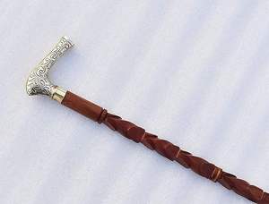 Bastón de Madera Hecho a Mano Moderno y de Alta Calidad con Tacto Real para Caminar a Diario, Asistencia para Viajes, Diseño Personalizado - Product Image 4