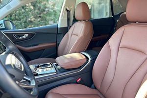 พร้อมจัดส่ง รถพวงมาลัยขวา/ซ้าย ปี 2022 A-U-D-I Q8 - Product Image 5