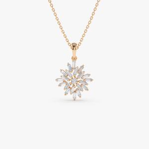 Collier pendentif en diamant baguette de nouvelle conception en or jaune pur 18 carats, diamant de laboratoire cultivé, plaqué or, pour femmes - Product Image 2