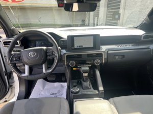 Toyota Tacoma SR5 d'occasion propre 2024 - Product Image 5