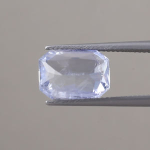 พลอยไพลินสีน้ำเงินธรรมชาติแบบเม็ดเดี่ยว |   อัญมณีทรงเอเมอรัลด์ขนาด 13x9 มม. เกรด AAA รับรองโดย IGI น้ำหนัก 7.52 กะรัต ขนาด 6 มม. ผ่านการอบความร้อน - Product Image 3