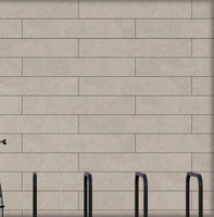 Planches de carrelage en porcelaine effet bois en 200x1200mm dans le modèle « Verrita Wood » avec finition bois par Novac Ceramic India pour les sols de villa