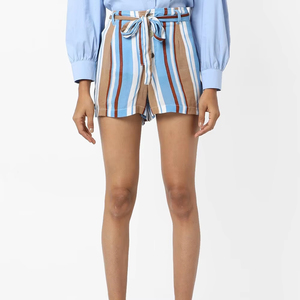 Prix d'usine Vêtements d'été Couleur unie Femmes Shorts à rayures Offre Spéciale Fashion Wear Femmes Shorts à rayures - Product Image 6