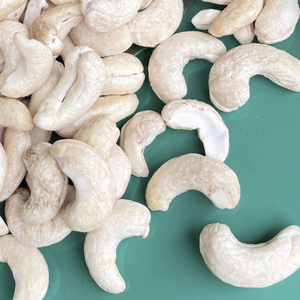 เม็ดมะม่วงหิมพานต์สดแบบเม็ดมะม่วงหิมพานต์จากเวียดนาม Ww240 Ww180เวลาในการขายสั้น Ww320 - Product Image 1