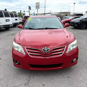 Camry XLE Turbo AWD R17 2011 d'occasion, sièges en tissu intérieur clair - Product Image 1