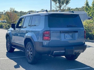 Nouveau Toyota Land Cruiser 2025, base, sans accident, disponible à la vente - Product Image 6