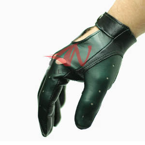 ถุงมือขับรถหนังสุดหรู ออกแบบมาเพื่อการควบคุมที่ราบรื่นและความสะดวกสบายในการขับขี่ตลอดวัน - Product Image 4