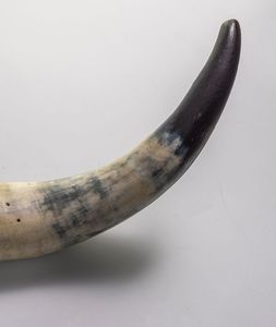 Cuerno vikingo para beber cerveza auténtica y Cuerno para beber vino cuerno nórdico para beber hecho a mano para ocasiones navideñas - Product Image 2