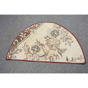 Classic Beige <b>Red</b> rug 2,5 x 1,5 ft Turkish Rugs - Product Image 1