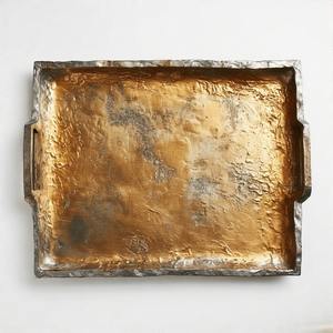 RegalTray Plateau de présentation en aluminium élégant avec côtés surélevés au fini satiné et forme élégante, idéal pour les centres de table et les accents - Product Image 1