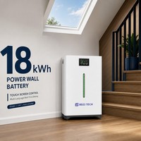 Batterie LiFePO4 sur pied de 18 kWh 51,2 V avec indicateur lumineux LED pour alimentation hors réseau de villa, extensible jusqu'à 32 kWh 400 Ah
