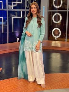 Ensemble Salwar Kameez élégant pour femme, en georgette lourde brodée, séchage rapide, pour les fêtes, avec haut, bas et dupatta inclus - Product Image 3