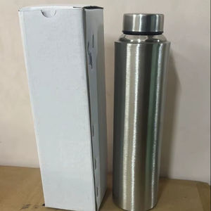 Botella de agua de acero inoxidable de 900 ml, reutilizable y duradera, ideal para bebidas frías y calientes en el trabajo o el gimnasio - Product Image 2