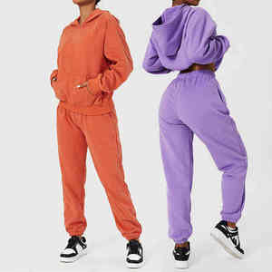 Conjuntos Deportivos de Invierno para Mujer, de Nailon, con Capucha, Estampados, Transpirables, Ligeros, de Alta Calidad, con Logotipo Personalizado, al por Mayor - Product Image 1