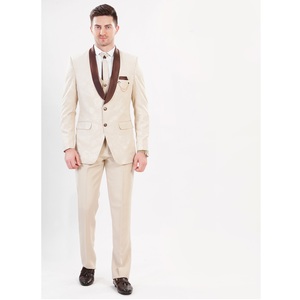 Traje de Oficina Beige Moderno para Hombre, Calidad de Exportación, para Trabajo, Entrevistas, Eventos y Ocasiones Semi Formales, Disponible a Precio de Exportación - Product Image 3