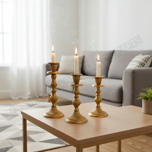 Portavelas de pilar de aluminio de tendencia superior, Juego de 3, acabado dorado, mesa decorativa para Interior del hogar, calidad de exportación - Product Image 2