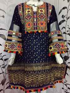 Blanc 36 couleurs de femmes pakistanaises Salwar Kameez bas prix indien et pakistanais vêtements Shalwar Kameez Kurti Saree Designs - Product Image 4