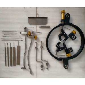 Système de rétracteur de cerveau Halo professionnel Instruments chirurgicaux orthopédiques réglables manuel en acier inoxydable allemand - Product Image 1