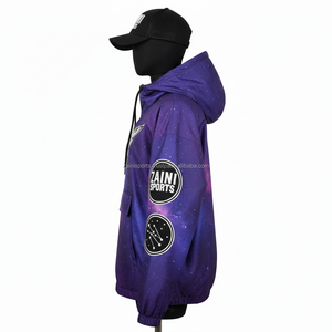 Chaqueta Cortavientos Premium para Mujer, Diseño de Impresión Morada Galaxia con Logotipo Bordado en Parche - Product Image 3