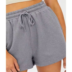 Cómodos pantalones cortos de felpa francesa de algodón para mujer, pantalones cortos informales de gimnasio de peso pesado de talla grande, conjunto de pantalones cortos con patrón sólido - Product Image 4