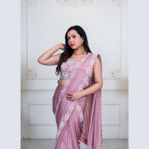 Bollywood Designer Onion Color Chinon Saree con perlas Listo para usar con bordado a mano Proveedor de mayorista de India - Product Image 1