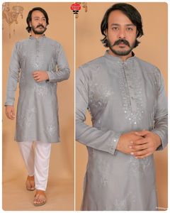 Collection de vêtements ethniques haut de gamme Offre Spéciale Pyjama Kurta pour hommes pour les célébrations et les occasions patrimoniales disponible à bon prix - Product Image 3