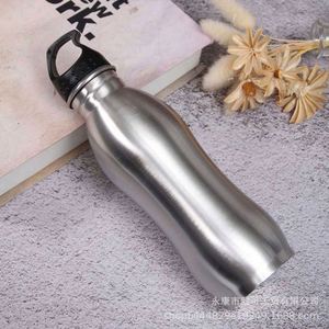Bouteille d'eau isotherme à double paroi en acier inoxydable rouge pour les voyages et les activités de plein air avec couvercle - Product Image 3