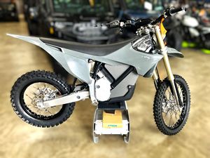 Stark varg 250cc 125cc ไฟฟ้ามอเตอร์ไซด์วิบาก72โวลต์แบบไร้แปรงถ่านสำหรับขี่ครั้งแรกจักรยานวิบากแท้ - Product Image 2