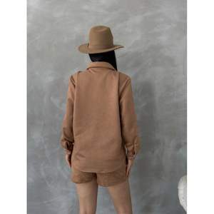 Ensembles de costumes en daim pour femmes, chemises confortables et élégantes, vente en gros - Product Image 1