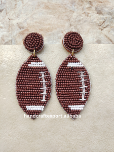Boucles d'oreilles du jour du jeu avec logo personnalisable à la main Design de football mignon broderie de verre de rocaille perlée travail bijoux personnalisables - Product Image 4