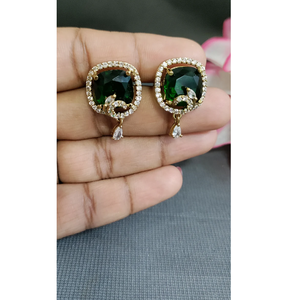 Hauts élégants de créateur Mehandi Shade avec boucles d'oreilles à la mode pour les tenues quotidiennes des femmes filles d'Inde - Product Image 5