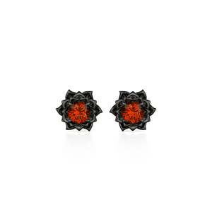 Boucles d'oreilles clous Jeulia personnalisées, style gothique, noires, motif floral, pierre de naissance taille ronde, serties clos, cadeau - Product Image 1