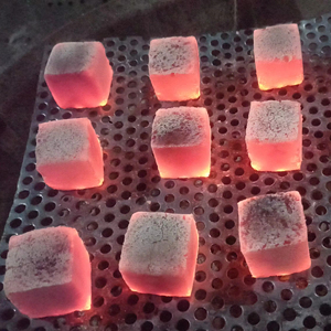 เครื่องอัดถ่านถ่านเปลือกมะพร้าวทำด้วยมือสำหรับความเพลิดเพลินมอระกู่และชิชา - Product Image 1